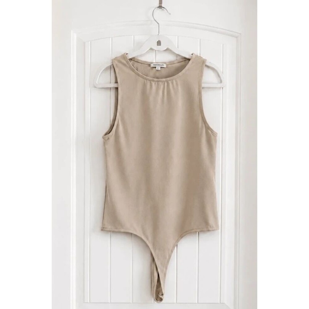 Green Envelope Los Angeles Bodysuit Women L Tan Sleeveless Stretch Thong